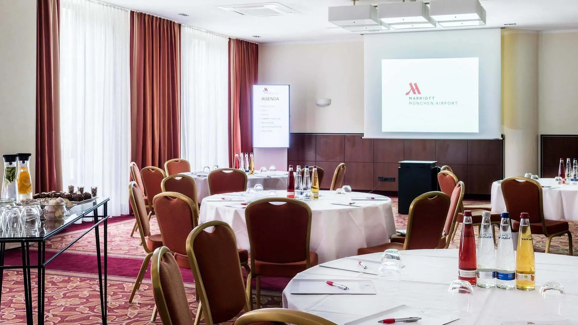 Munich Airport Marriott Hotel Freising 4*,  Tyskland