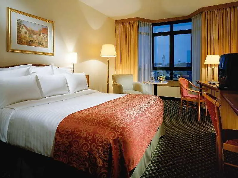 Munich Airport Marriott Hotel Freising 4*,